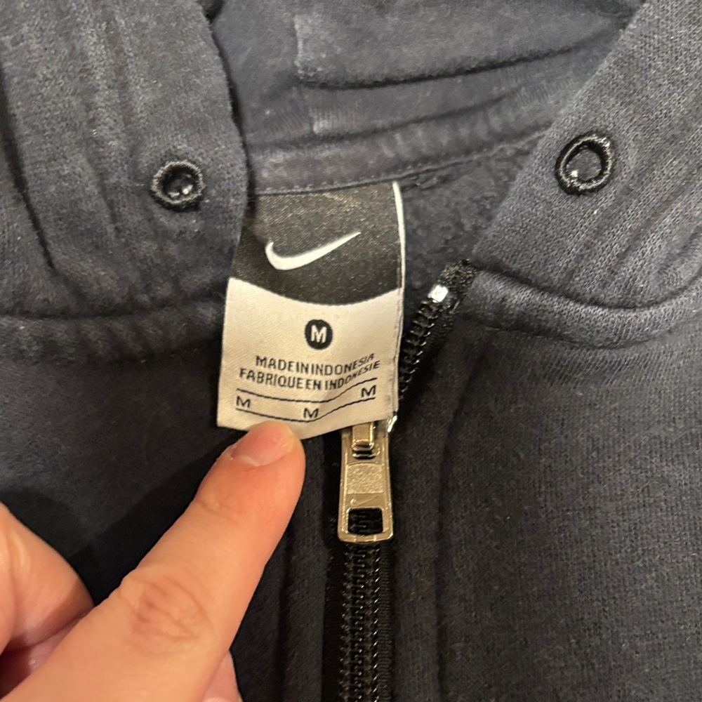 Nike Kids Dark Hoodie with Logo - Picture 2 of 9